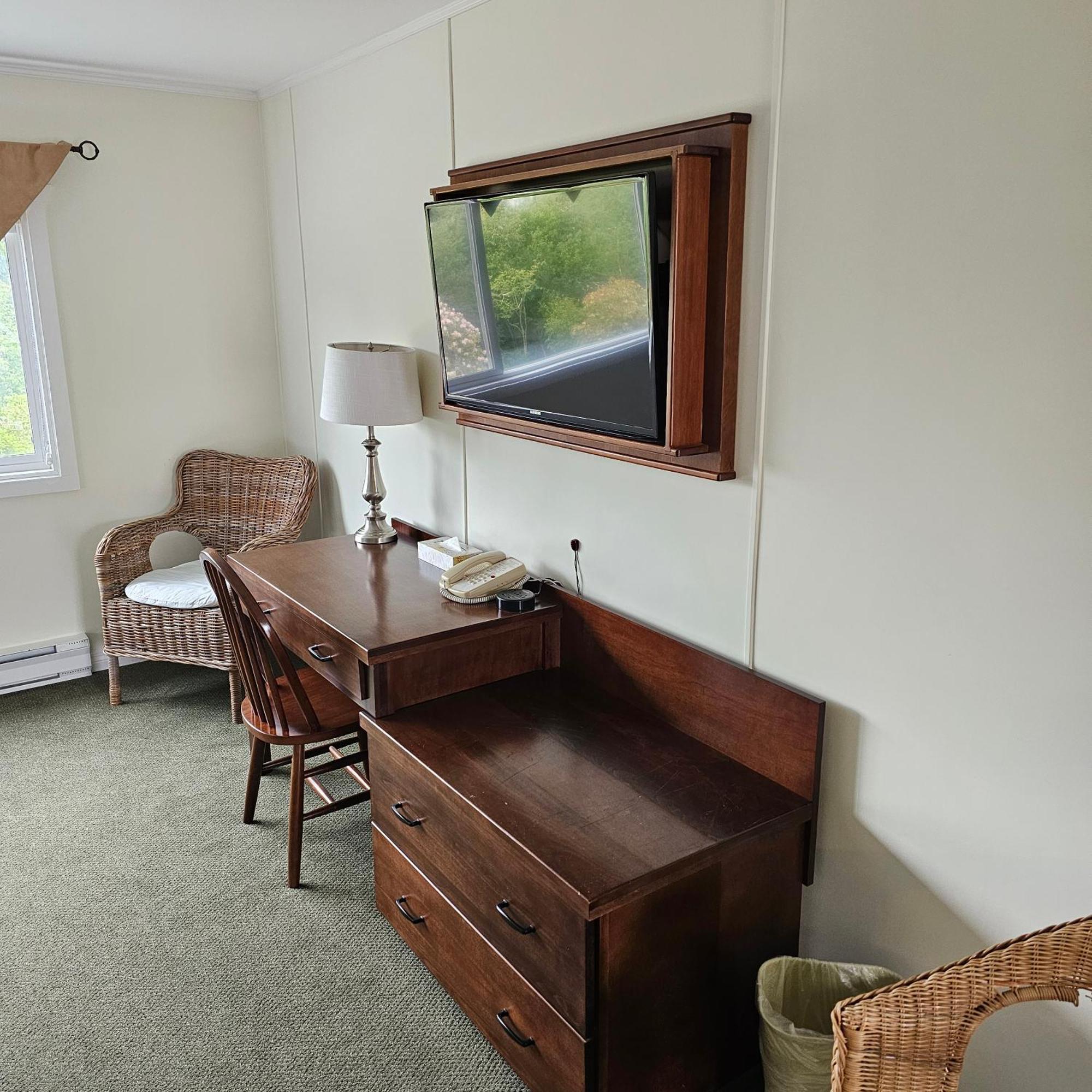 Pacific Rim Motel Ucluelet Zewnętrze zdjęcie