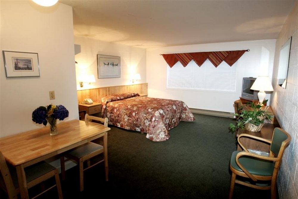 Pacific Rim Motel Ucluelet Zewnętrze zdjęcie